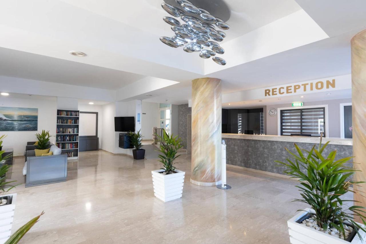 Vrissaki Hotel Apartments Protaras Exterior foto
